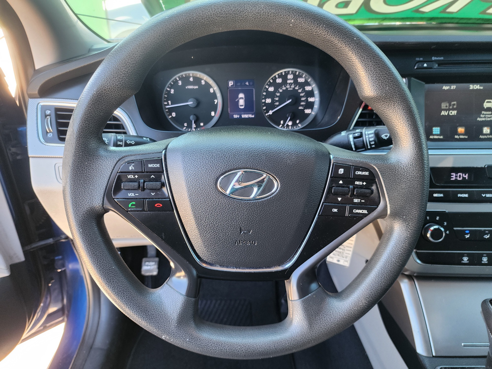 2016 BLUE Hyundai Sonata SE (5NPE24AF8GH) with an 2.4L L4 DOHC 16V engine, 7A transmission, located at 2660 S.Garland Avenue, Garland, TX, 75041, (469) 298-3118, 32.885551, -96.655602 - Welcome to DallasAutos4Less, one of the Premier BUY HERE PAY HERE Dealers in the North Dallas Area. We specialize in financing to people with NO CREDIT or BAD CREDIT. We need proof of income, proof of residence, and a ID. Come buy your new car from us today!! This is a Very clean 2016 HYUNDAI SON - Photo #12